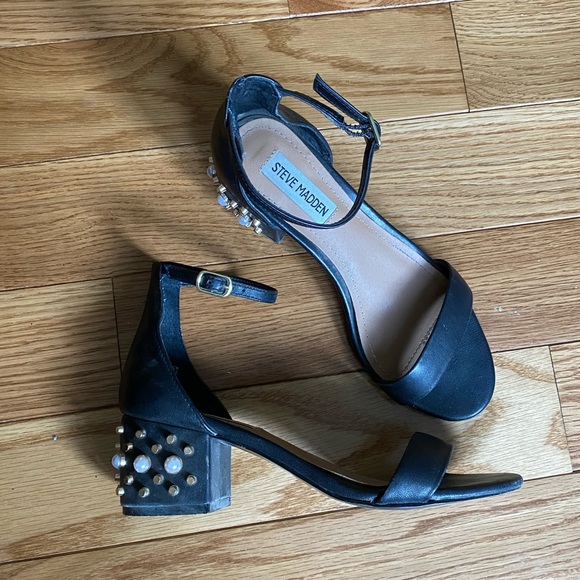 Steve Madden Black Leather Indie Sandals Size 6 - Picture 4 of 6